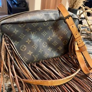 Vintage boho bag LV!
